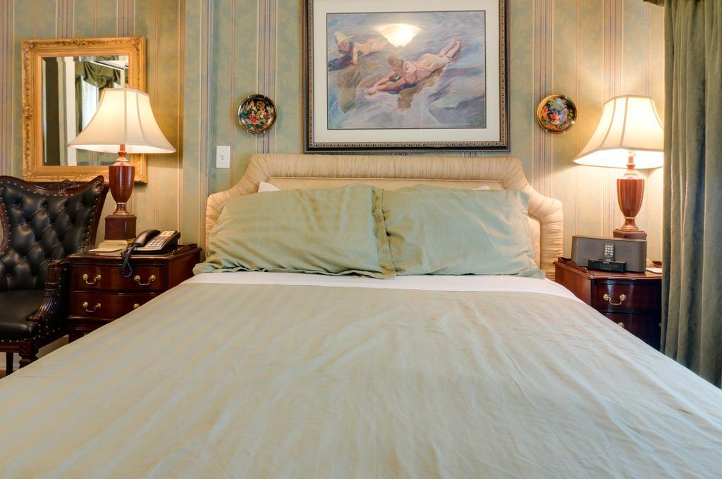 Calgary Westways Guest House Phòng bức ảnh