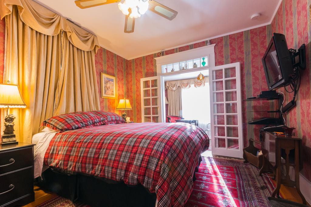 Calgary Westways Guest House Ngoại thất bức ảnh