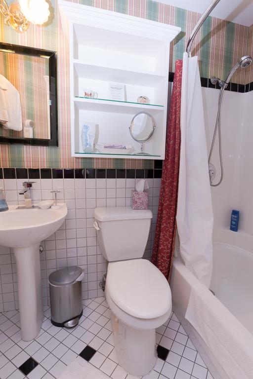 Calgary Westways Guest House Ngoại thất bức ảnh