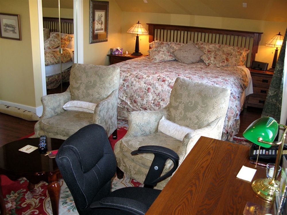 Calgary Westways Guest House Ngoại thất bức ảnh