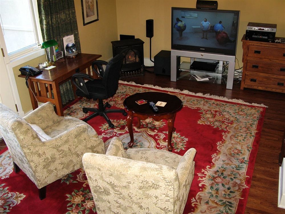 Calgary Westways Guest House Ngoại thất bức ảnh