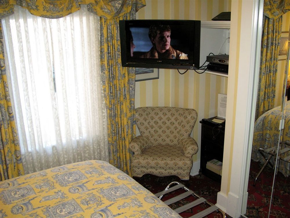 Calgary Westways Guest House Ngoại thất bức ảnh